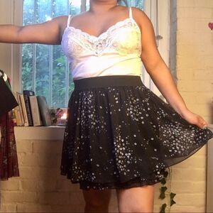 Black & White Floral Flouncy Skirt